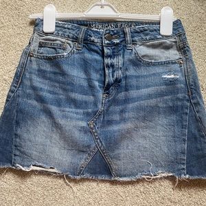 American Eagle Denim Blue Jean Skirt Mini Distressed Button Fly Women's